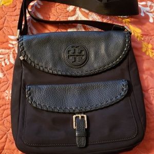❤️😍Tory Burch Crossbody 😍❤️
